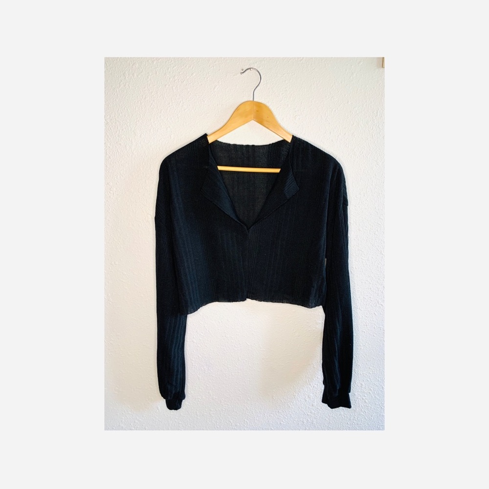 Black Cropped Longsleeve